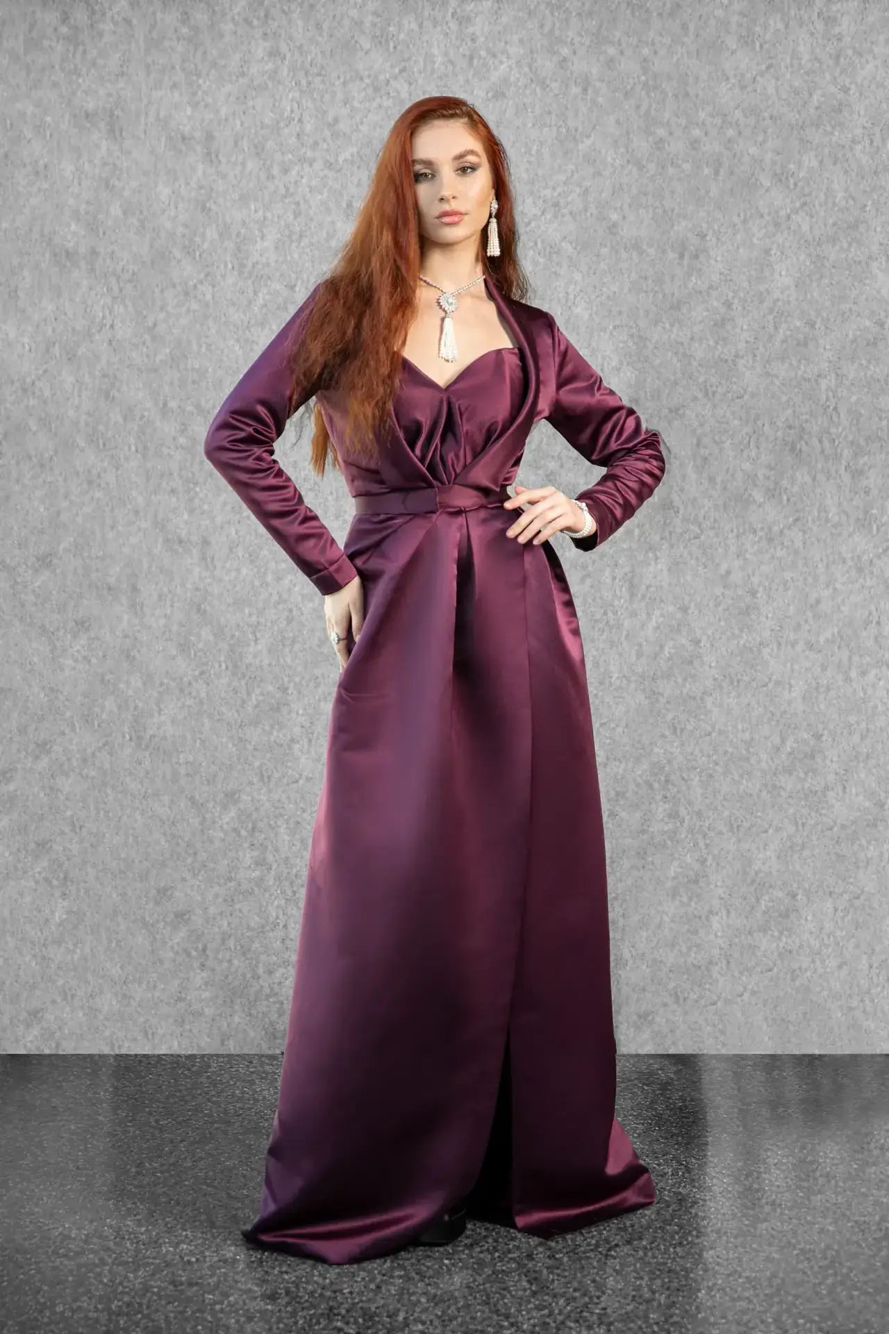 Eva Dress - Luxurious Sweetheart Neckline Gown | MOOEi Eva Dress - Luxurious Sweetheart Neckline Gown | MOOEi