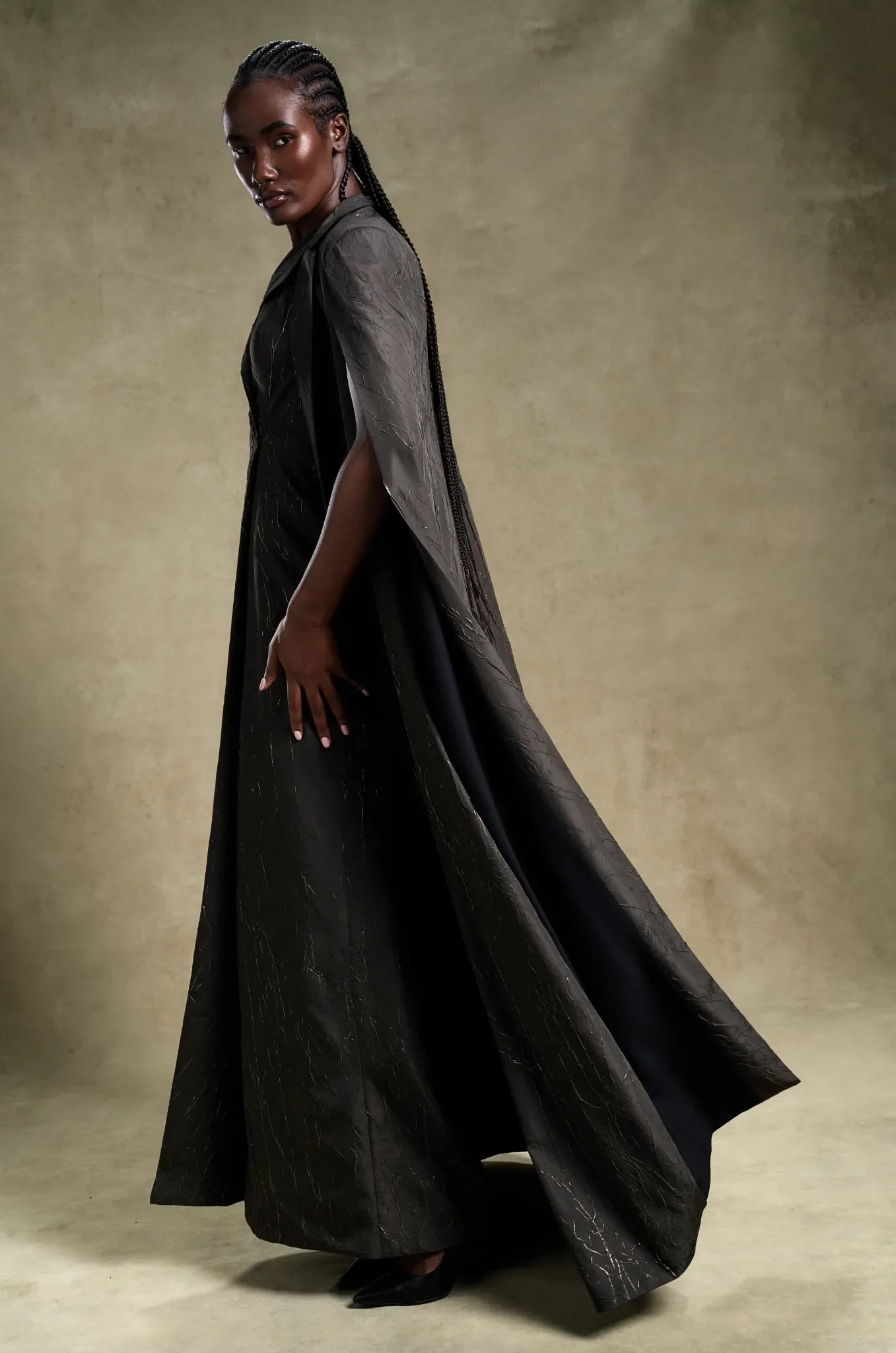 Charcoal Majesty - Elegant Sleeveless Gown Cape | MOOEi Charcoal Majesty - Elegant Sleeveless Gown Cape | MOOEi