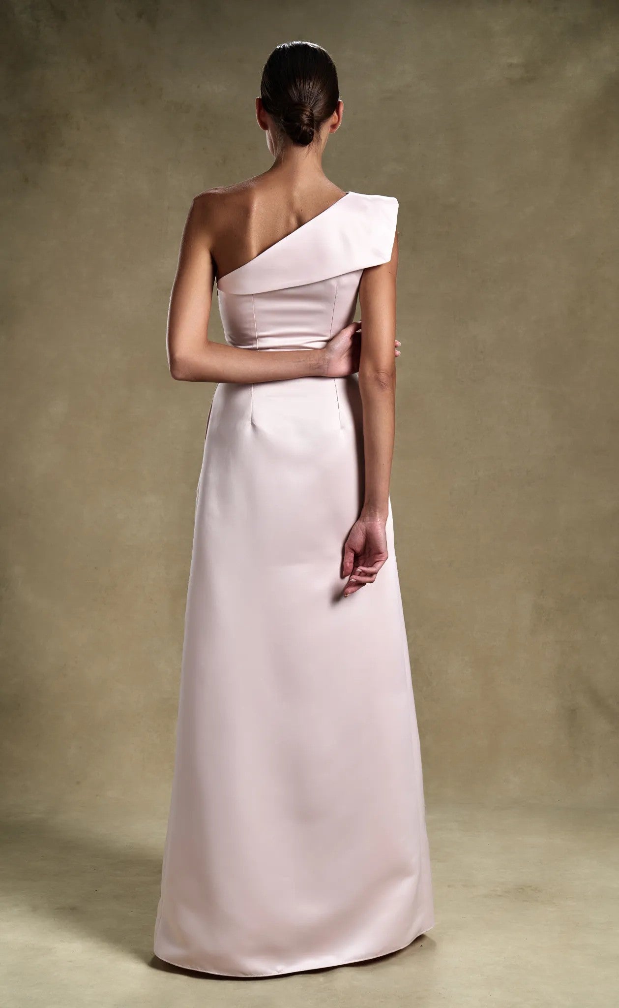 Blush Reverie Elegant Evening Wear for Women | MOOEi Blush Reverie Elegant Evening Wear for Women | MOOEi