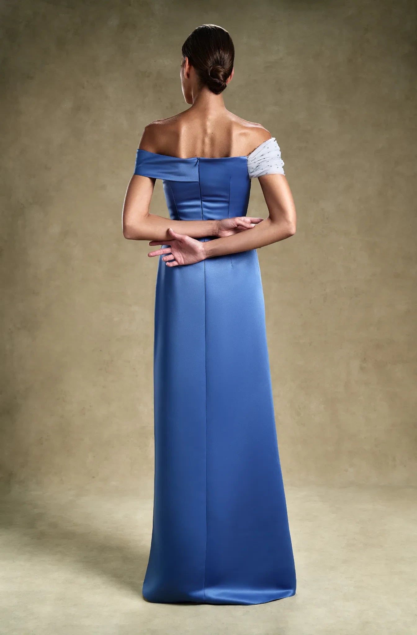 Royal Azure - Chic Off-Shoulder Evening Dress | MOOEi Royal Azure - Chic Off-Shoulder Evening Dress | MOOEi