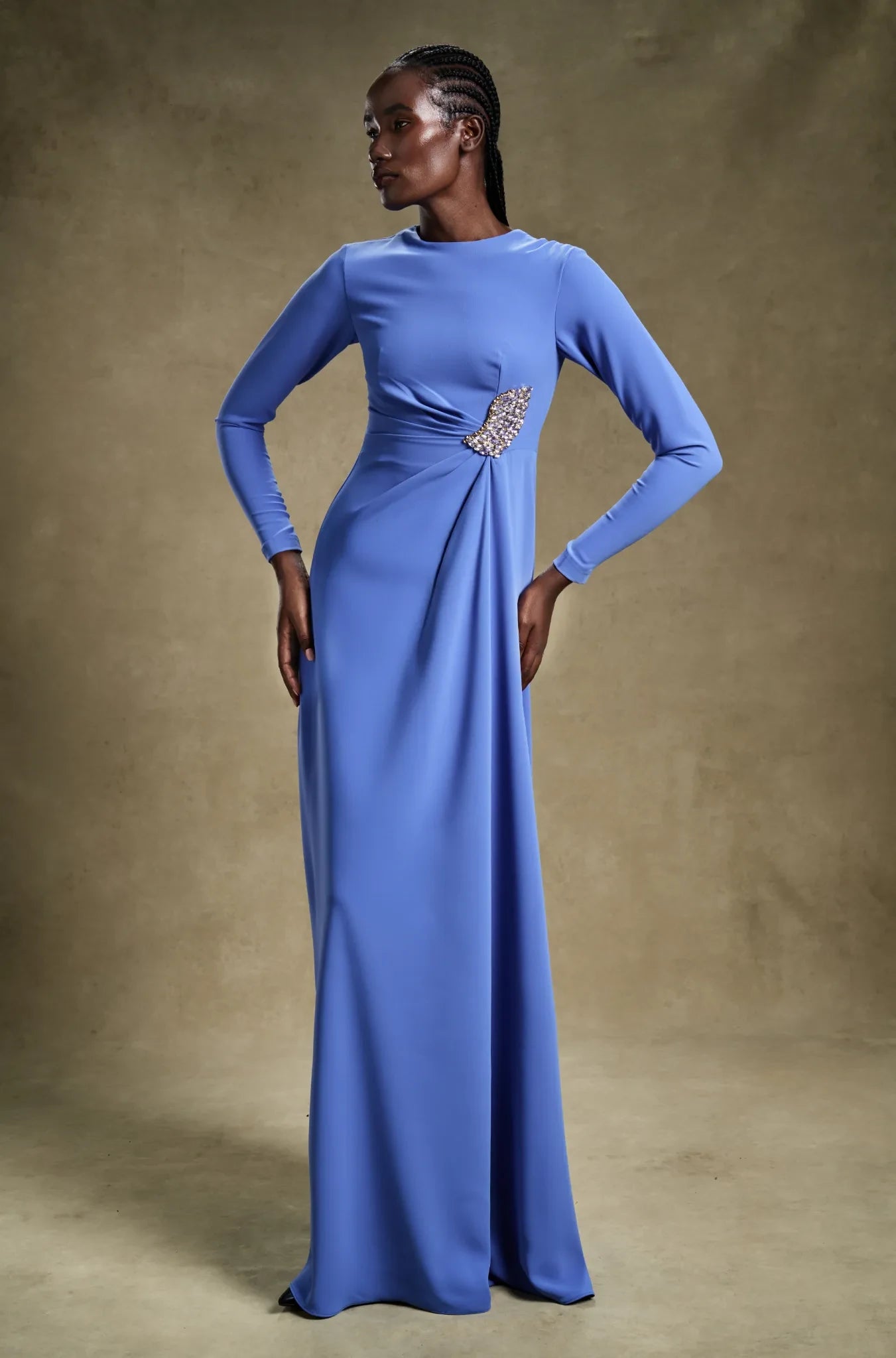 Sapphire Poise - Elegant Evening Wear for Women | MOOEi Sapphire Poise - Elegant Evening Wear for Women | MOOEi