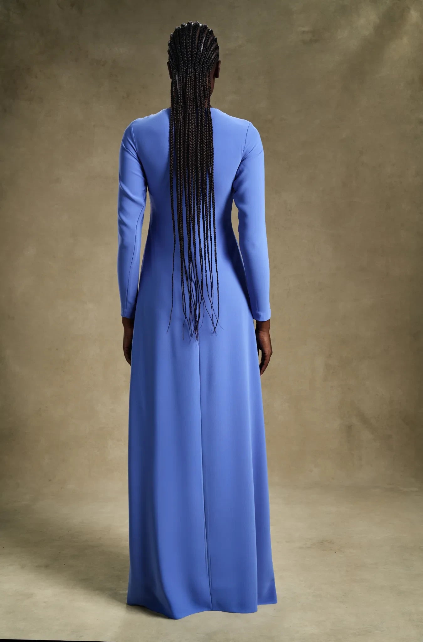 Sapphire Poise - Elegant Evening Wear for Women | MOOEi Sapphire Poise - Elegant Evening Wear for Women | MOOEi