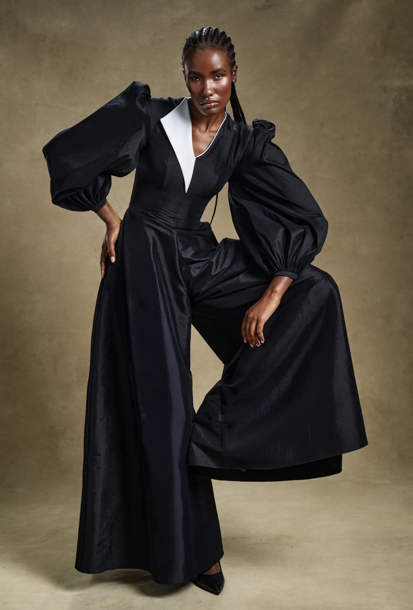 Noir Grace Black Voluminous Sleeve White Collar Floor Length Jumpsuit