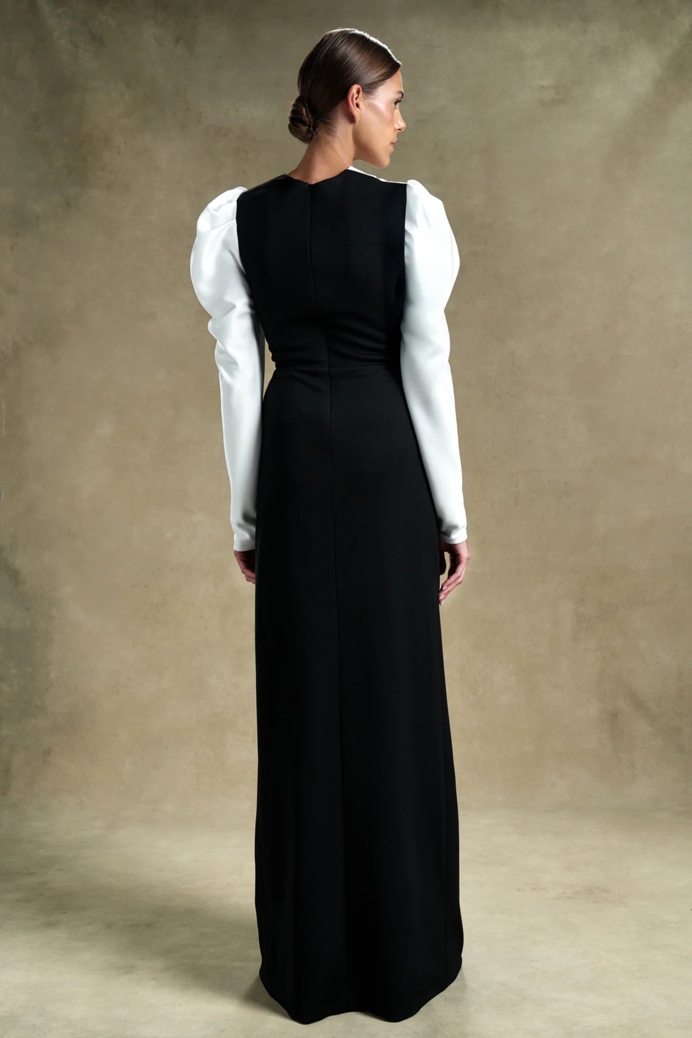 Eclipse Regal - Elegant Evening Wear Dress | MOOEi Eclipse Regal - Elegant Evening Wear Dress | MOOEi